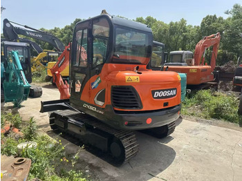 Mini ekskavatorius DOOSAN DX60