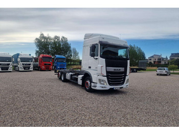 Konteineris-vežimus/ Sukeisti kūną sunkvežimis DAF XF 460