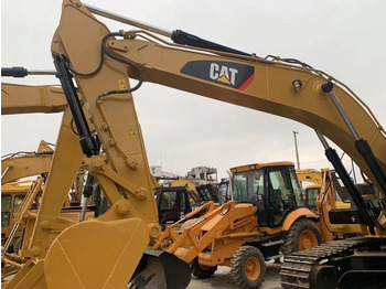 Vikšrinis ekskavatorius CAT 330 D2L: foto 4