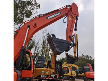 Vikšrinis ekskavatorius Doosan DX 225 LC-9C: foto 4