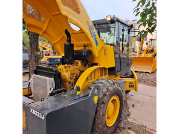 Kompaktorius XCMG XS223J