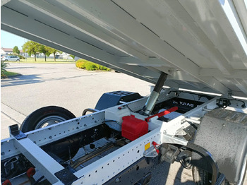 IVECO DAILY 35C16 NUOVO 3.0 cc MOD: 2025 RIBALTABILE lizingą IVECO DAILY 35C16 NUOVO 3.0 cc MOD: 2025 RIBALTABILE: foto 4