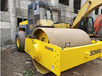 Kompaktorius BOMAG