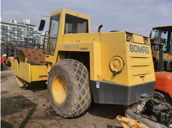 Kompaktorius BOMAG BW217D-2: foto 2