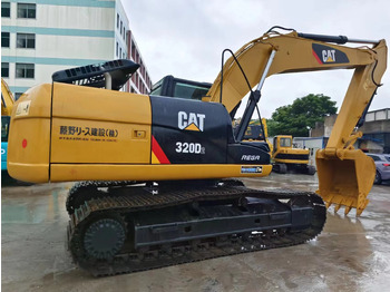 Vikšrinis ekskavatorius CATERPILLAR 320D2