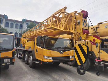 Autokranas XCMG QY70KC