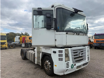 Vilkikas RENAULT Magnum 460