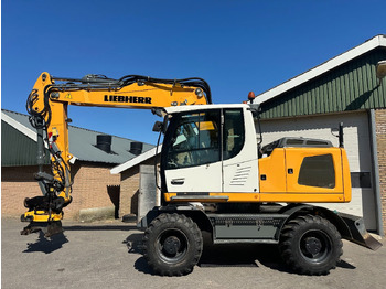 Ratinis ekskavatorius LIEBHERR A 916