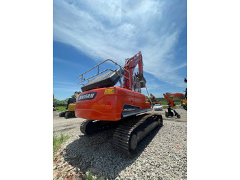 Vikšrinis ekskavatorius DOOSAN DX300
