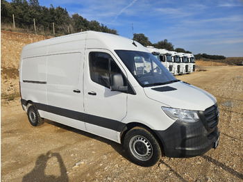Furgonas su krovinių dėže MERCEDES-BENZ Sprinter 315