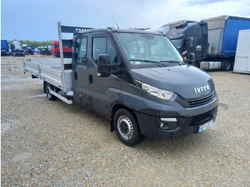 Komercinis automobilis su dviguba kabina IVECO Daily
