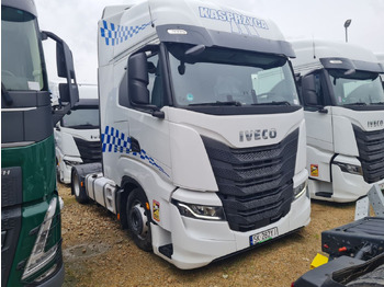 Vilkikas IVECO