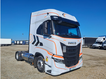 Vilkikas IVECO