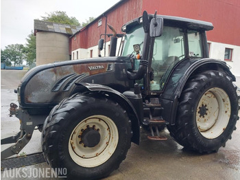 Traktorius VALTRA T202