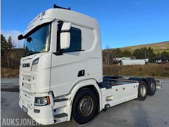 Važiuoklės sunkvežimis SCANIA R 580