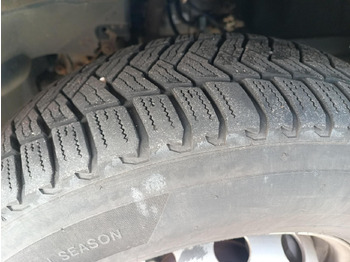 Furgonas su krovinių dėže IVECO Daily 70C18A8: foto 4