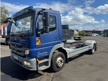 Važiuoklės sunkvežimis MERCEDES-BENZ