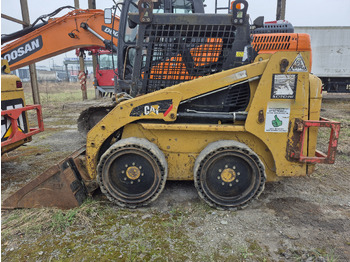 Mini krautuvas CATERPILLAR 216B3