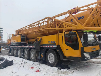 Autokranas XCMG QAY200