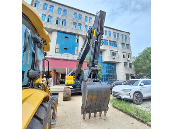Vikšrinis ekskavatorius Hyundai 220LC-9S Excavator: foto 5