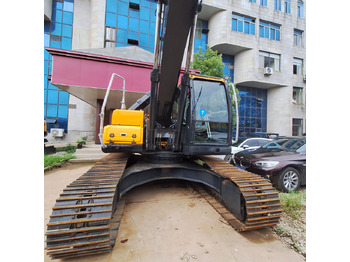 Vikšrinis ekskavatorius Hyundai 220LC-9S Excavator: foto 3