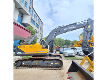 Vikšrinis ekskavatorius Hyundai 220LC-9S Excavator: foto 2