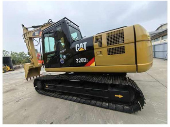 Vikšrinis ekskavatorius CATERPILLAR 320D2