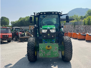 Traktorius JOHN DEERE 6130R: foto 3