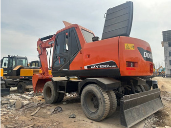Ratinis ekskavatorius DOOSAN DX150W