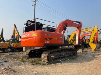 Vikšrinis ekskavatorius HITACHI ZX240
