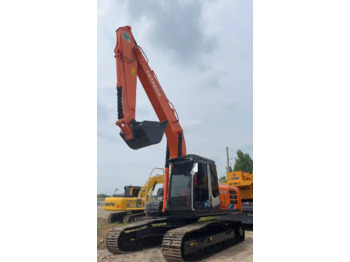 Vikšrinis ekskavatorius Hitachi Zaxis 210 H-3: foto 1