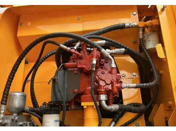 Ratinis ekskavatorius Hyundai 210W -9: foto 5 Ratinis ekskavatorius Hyundai 210W -9: foto 5