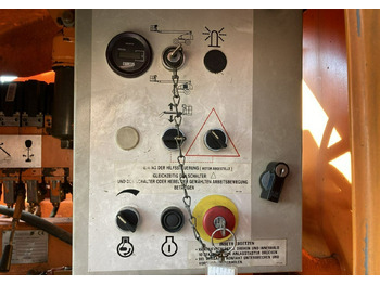 Teleskopinis keltuvas Inna Inny Podnośnik koszowy Haulotte H23 zwyżka 4x4 12082 mg 23 metrów: foto 5 Teleskopinis keltuvas Inna Inny Podnośnik koszowy Haulotte H23 zwyżka 4x4 12082 mg 23 metrów: foto 5