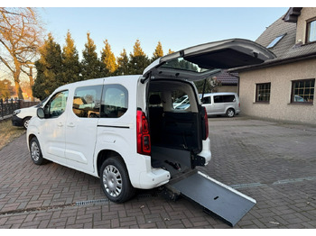 Lengvasis automobilis OPEL