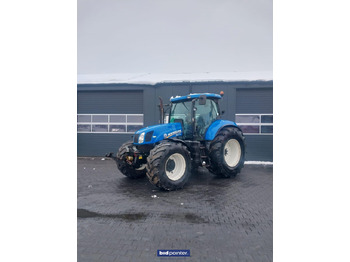 Traktorius NEW HOLLAND