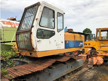 Vikšrinis ekskavatorius HITACHI