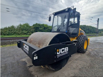 Kompaktorius JCB