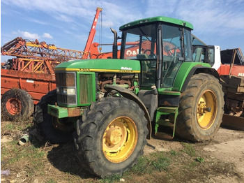 Traktorius JOHN DEERE 7700
