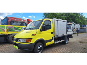 Furgonas su krovinių dėže IVECO Daily