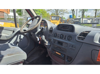 Bortinis automobilis, Komercinis automobilis su dviguba kabina Mercedes-Benz 300-serie 313 Pritsche Doppelkabine: foto 5