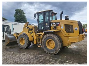 Ratinis krautuvas CATERPILLAR 930K