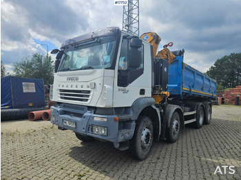 Sunkvežimis su kranu IVECO Trakker