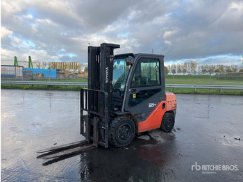 Dyzelinis krautuvas TOYOTA FDF 30