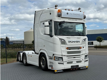 Vilkikas SCANIA R 580