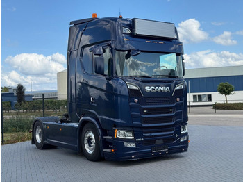 Vilkikas SCANIA S 520