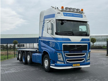 Konteineris-vežimus/ Sukeisti kūną sunkvežimis VOLVO FH 540