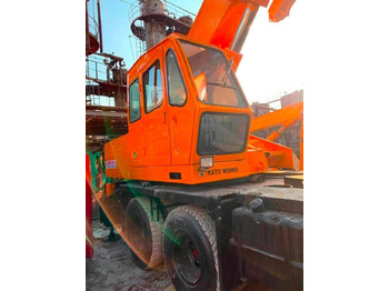 Visureigis kranas KATO NK250E