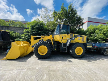 Ratinis krautuvas KOMATSU WA320-8