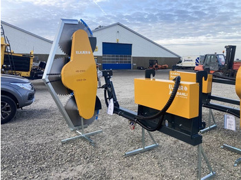 Smulkintuvas su manipuliatoriumi