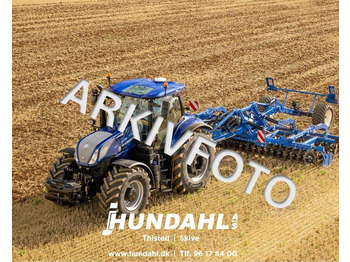 Traktorius NEW HOLLAND T7.230